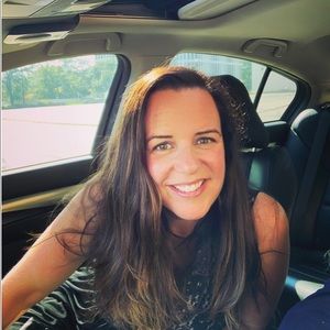 Meet your Posher, Stephanie